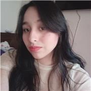 Docente de inglés orienta clases personalizadas para niños